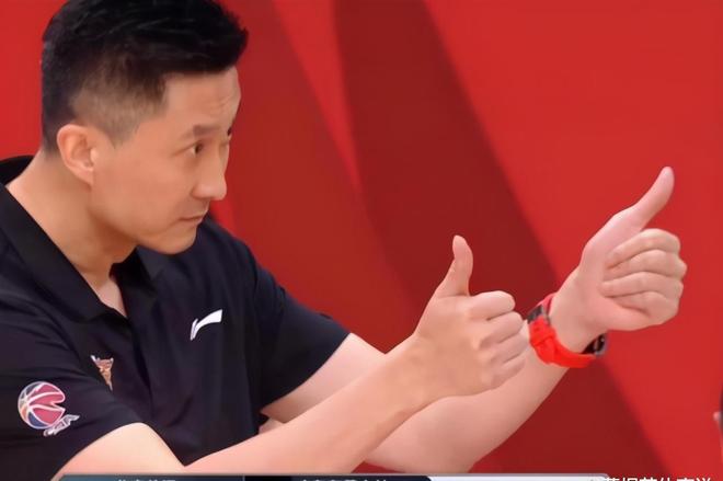 米兰网址-关于里程碑夜夏洛特黄蜂造点机会，亚冠冲刺阶段刷纪录，质疑声仍在，年轻球员得到机会的信息