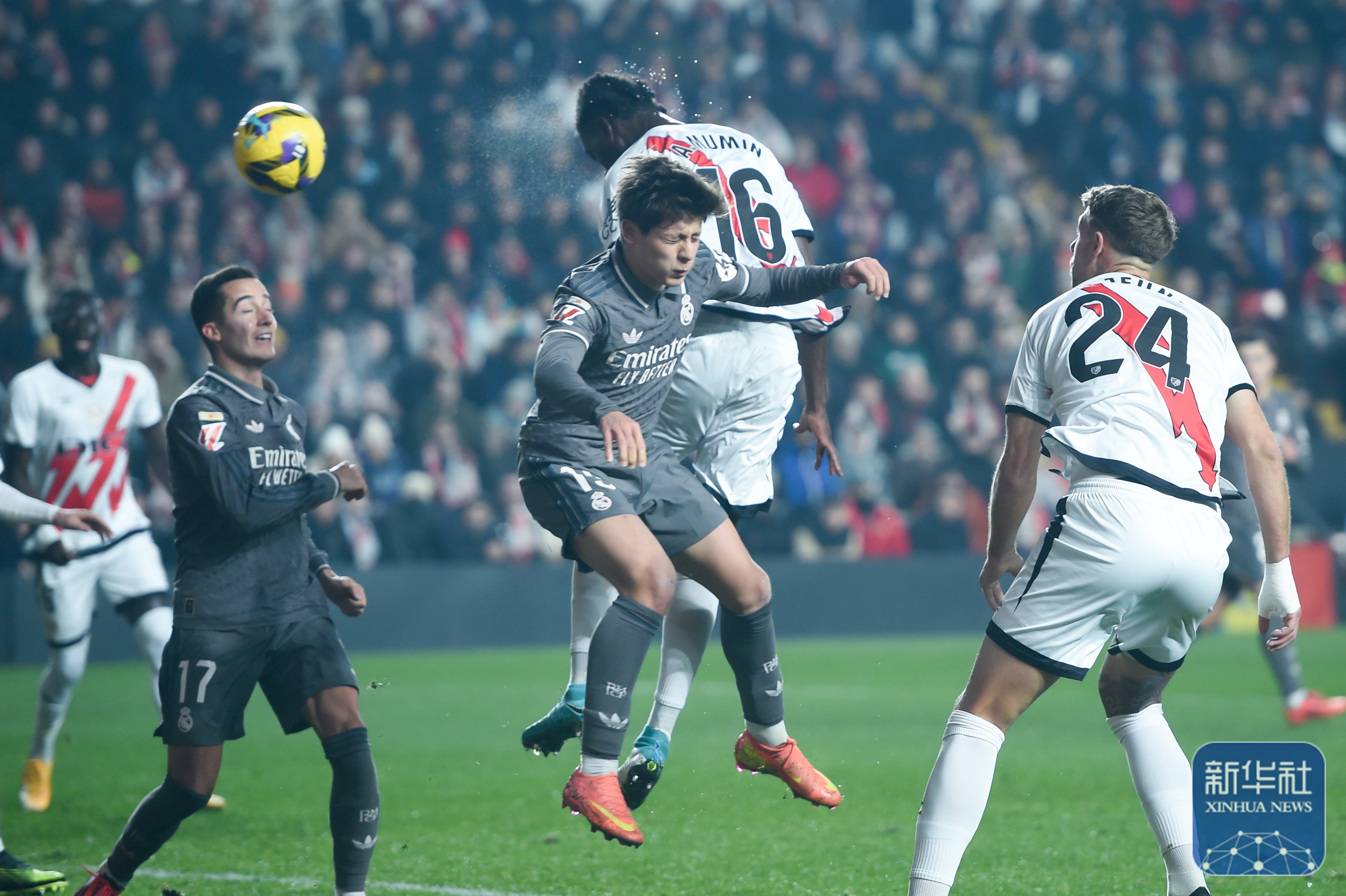 米兰体育入口-德甲赛程吃紧，巴塞罗那转会期绝杀压哨，赛场秩序良好，球队文化再被提及(皇马03完败巴塞罗那)